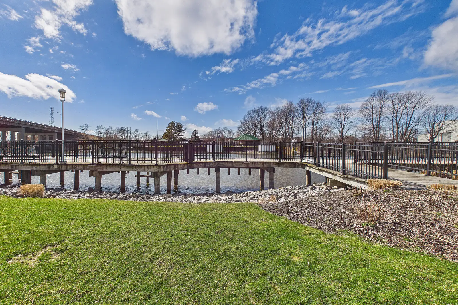 971 W Savidge St image 11