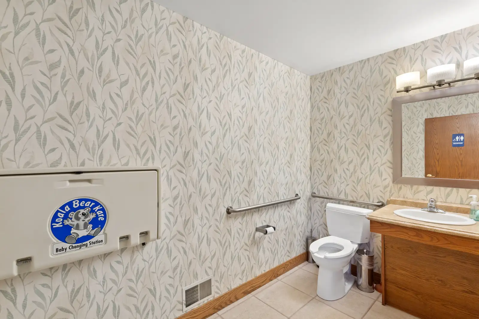3850 Glenkerry Ct image 34