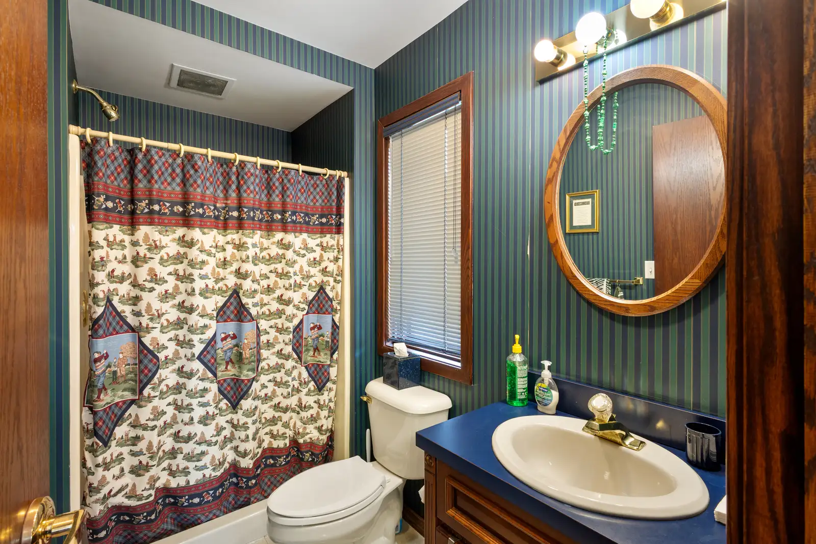 3850 Glenkerry Ct image 35