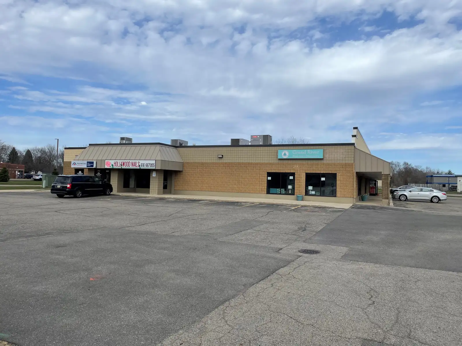 7750 20Th Ave, Jenison, MI 49428