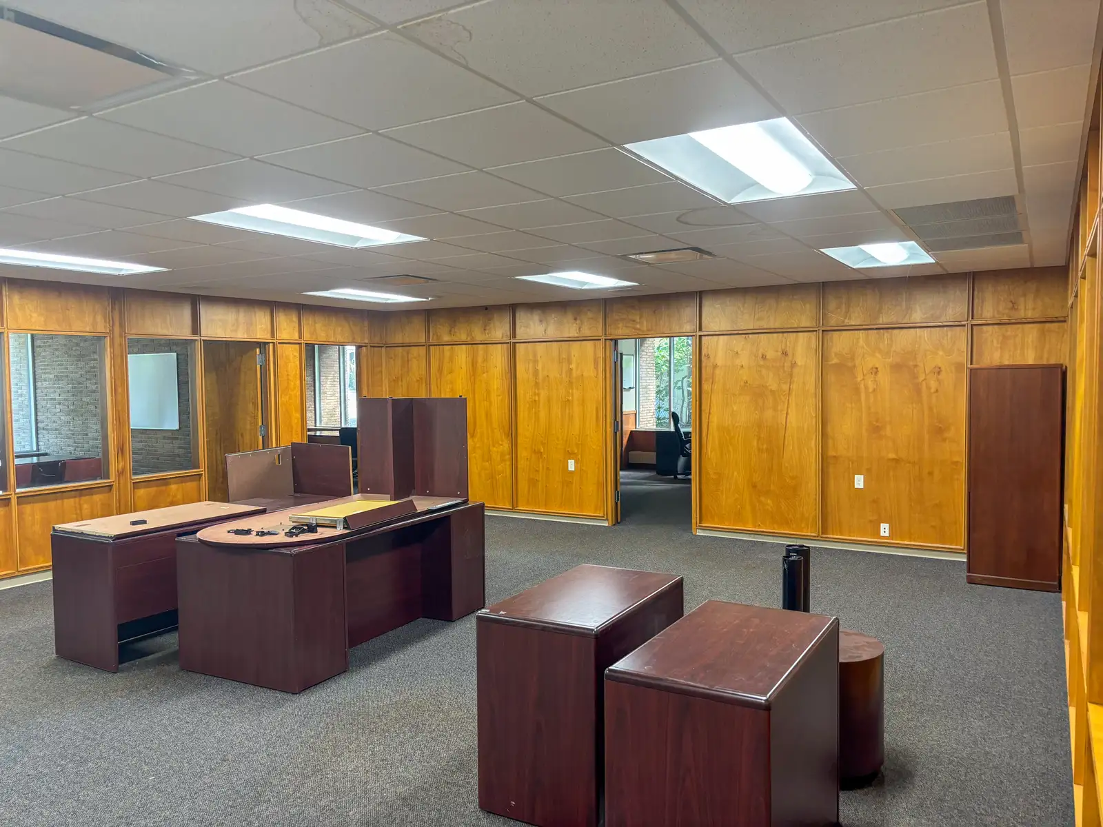 Grand Rapids Office Space image 8