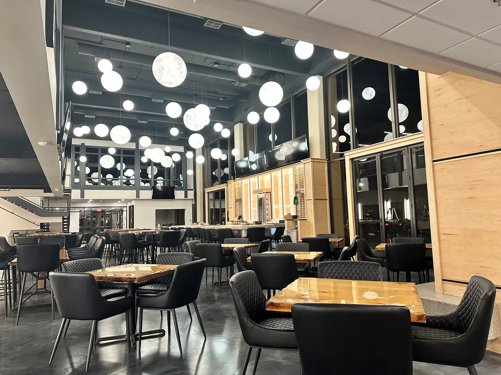 Core Plaza image 4