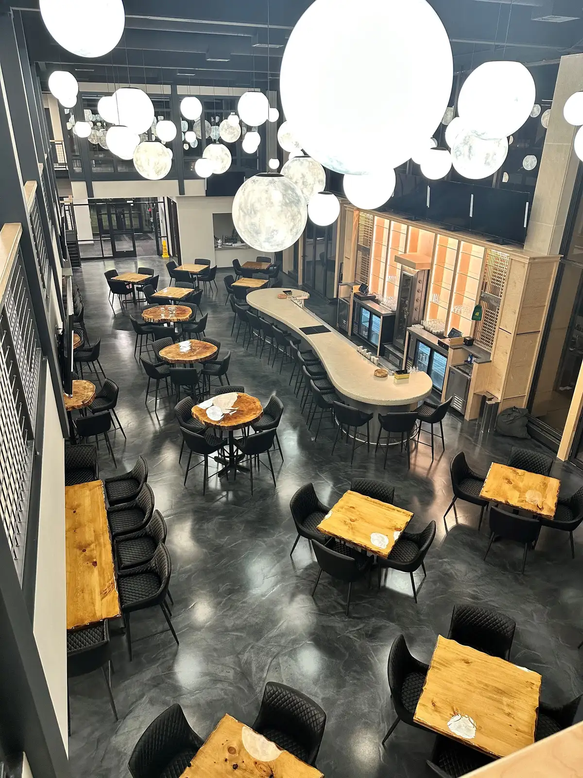Core Plaza image 14