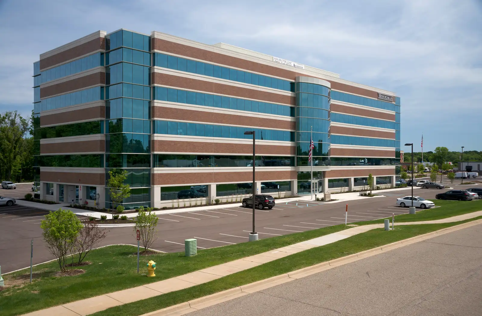 650 Trade Centre image 9