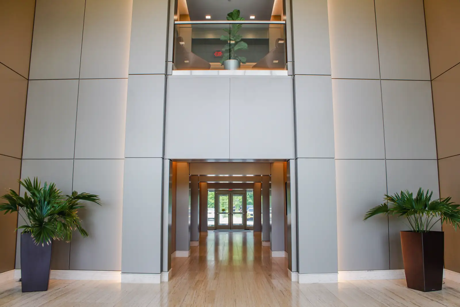 650 Trade Centre image 3