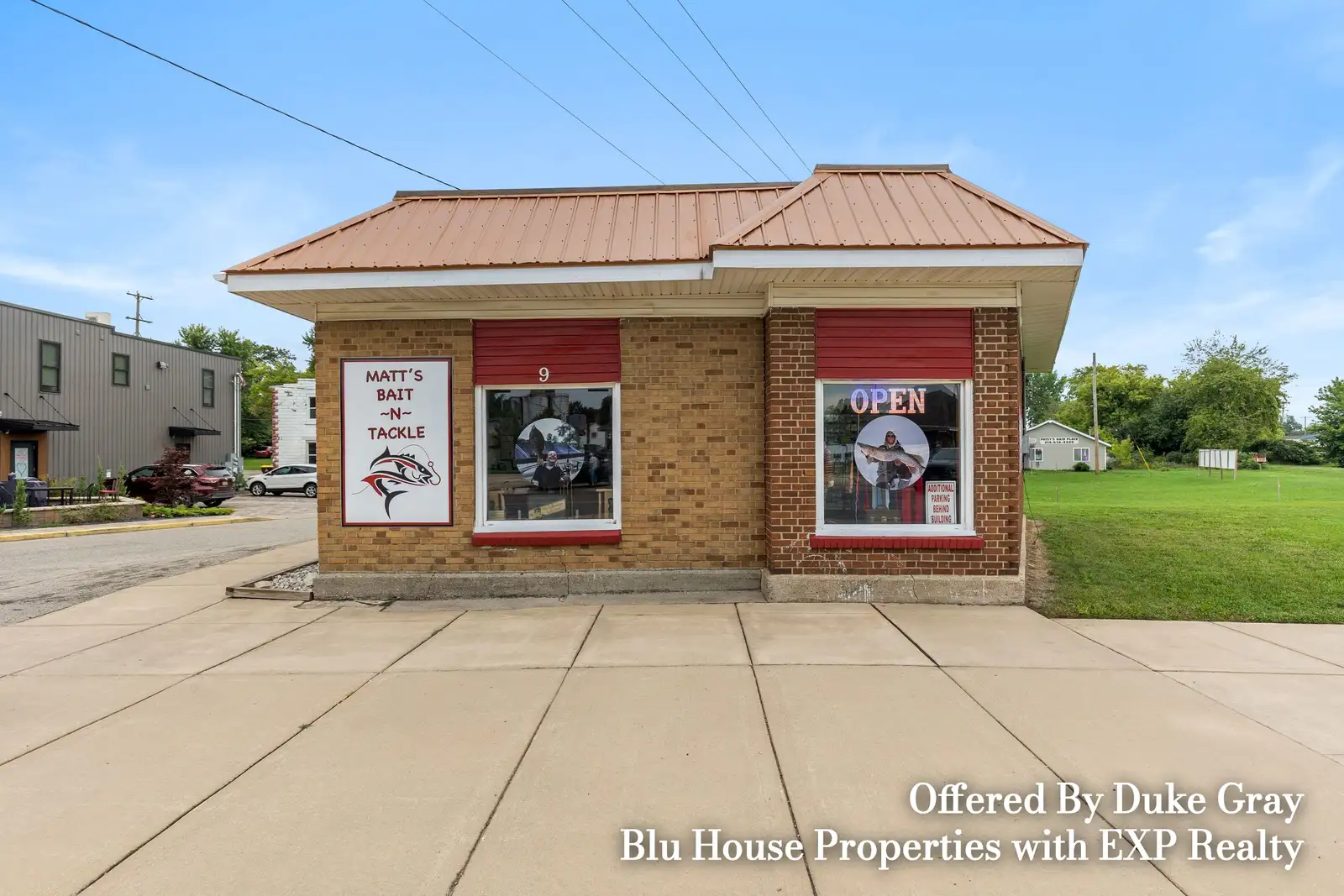 9 E Lake St, Sand Lake, MI 49343