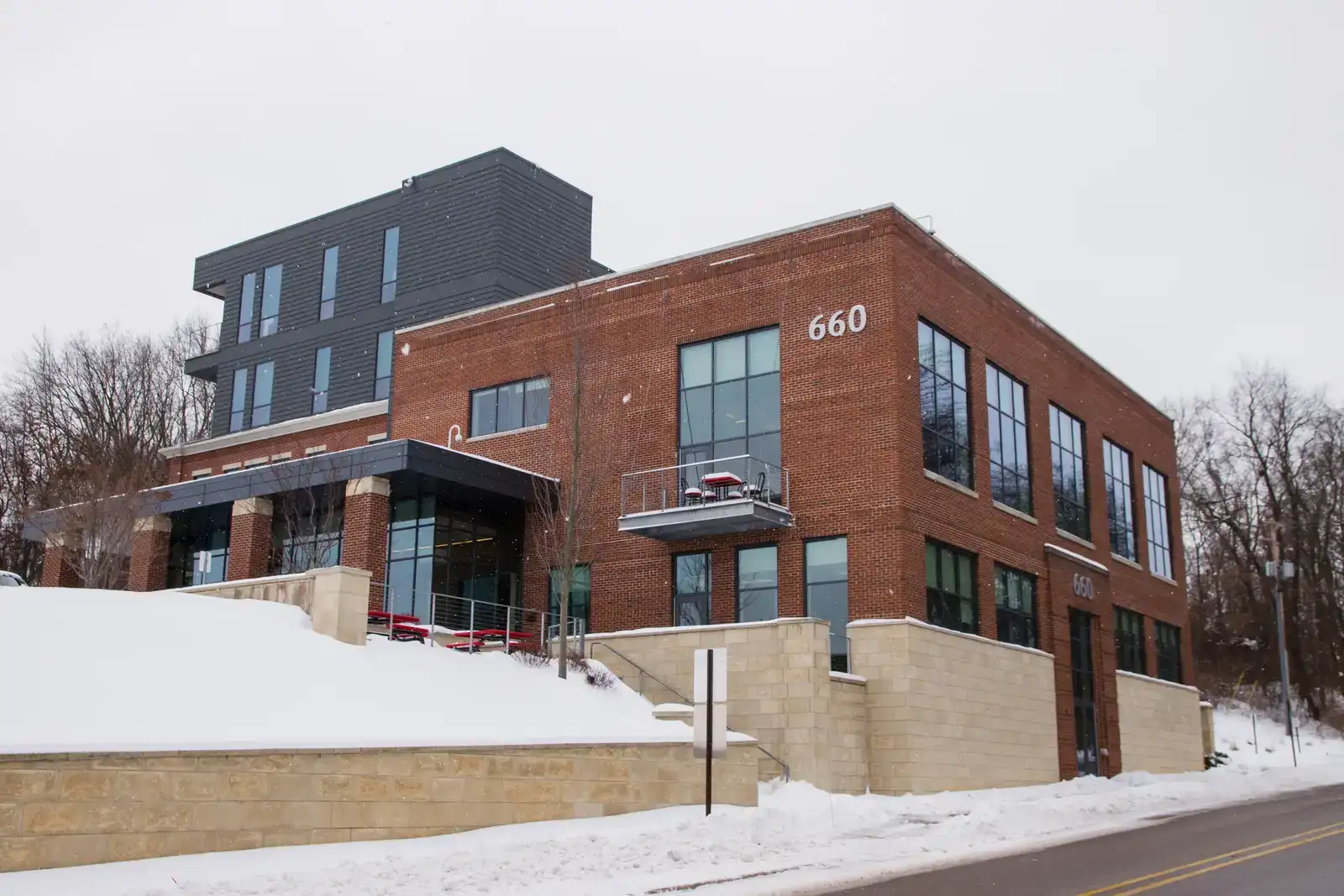 660 Ada Dr SE image 1