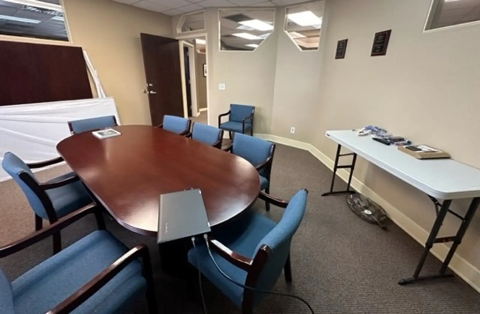 Premier General Office Suite along Cascade corridor image 13