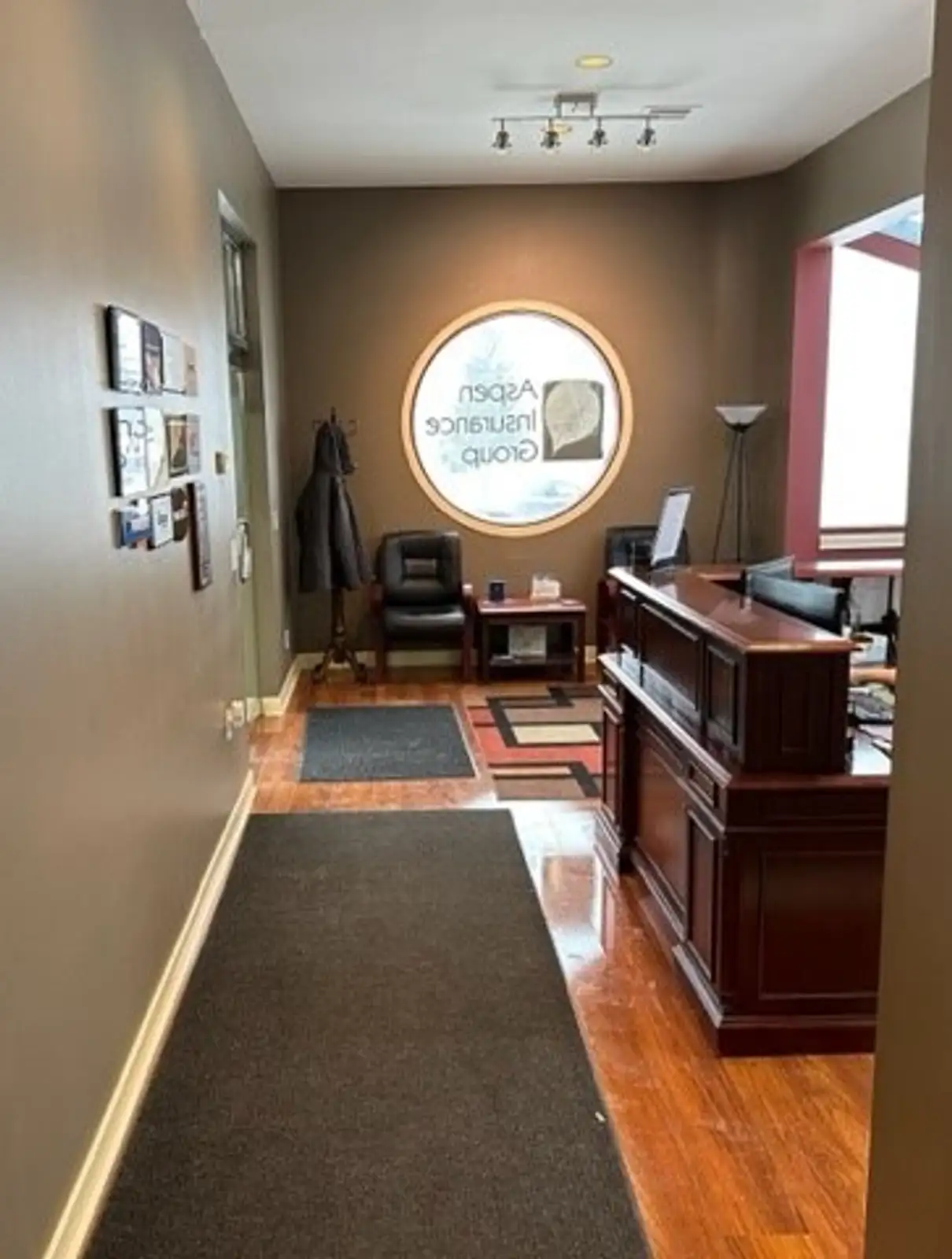 Premier General Office Suite along Cascade corridor image 20