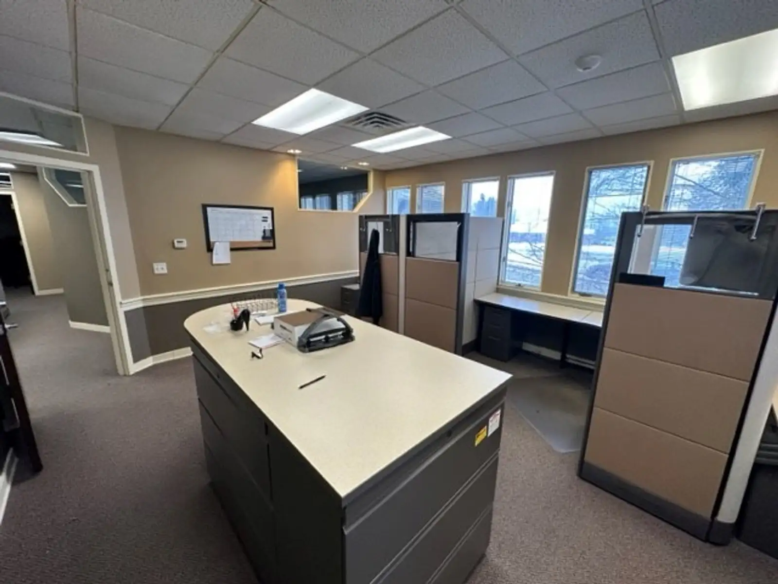 Premier General Office Suite along Cascade corridor image 9