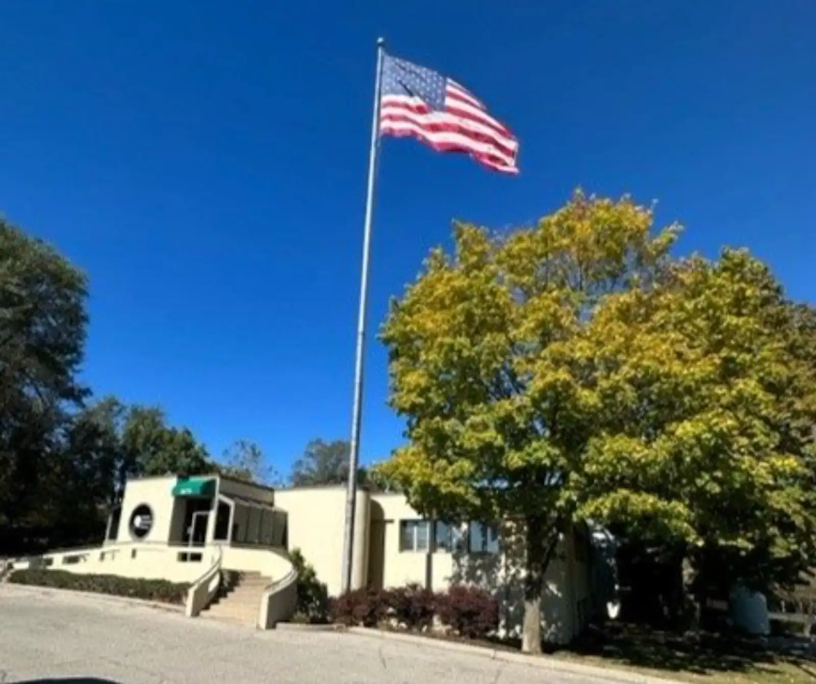 Premier General Office Suite along Cascade corridor image 14