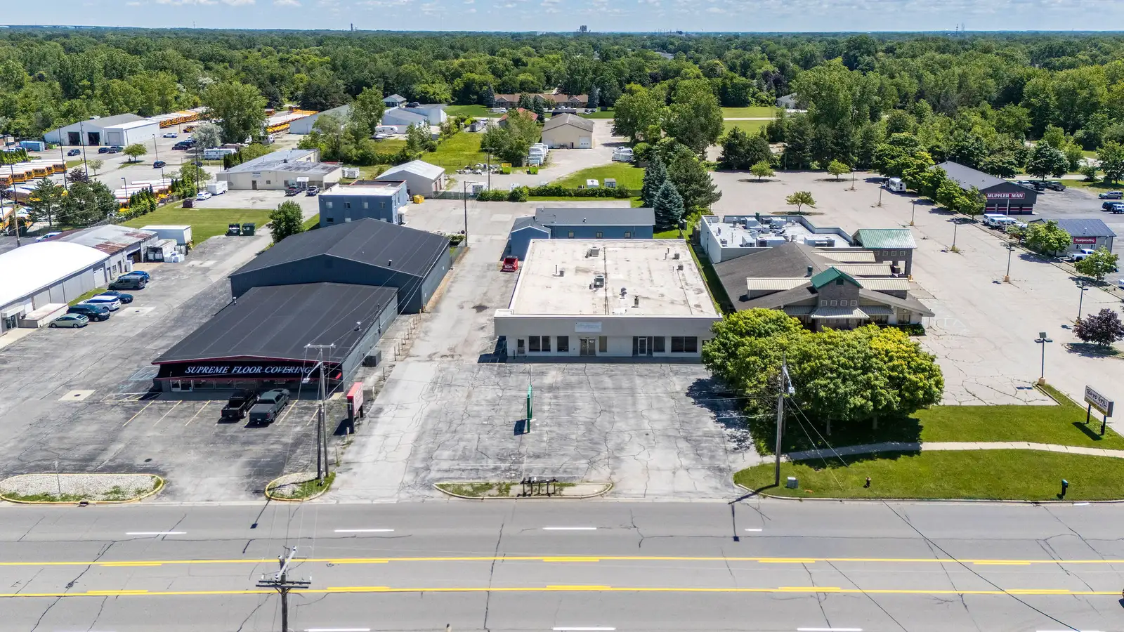Bay Road - Storefront image 5