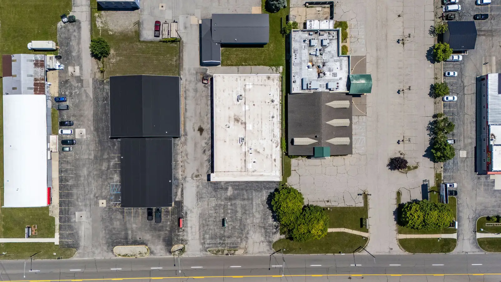 Bay Road - Storefront image 19
