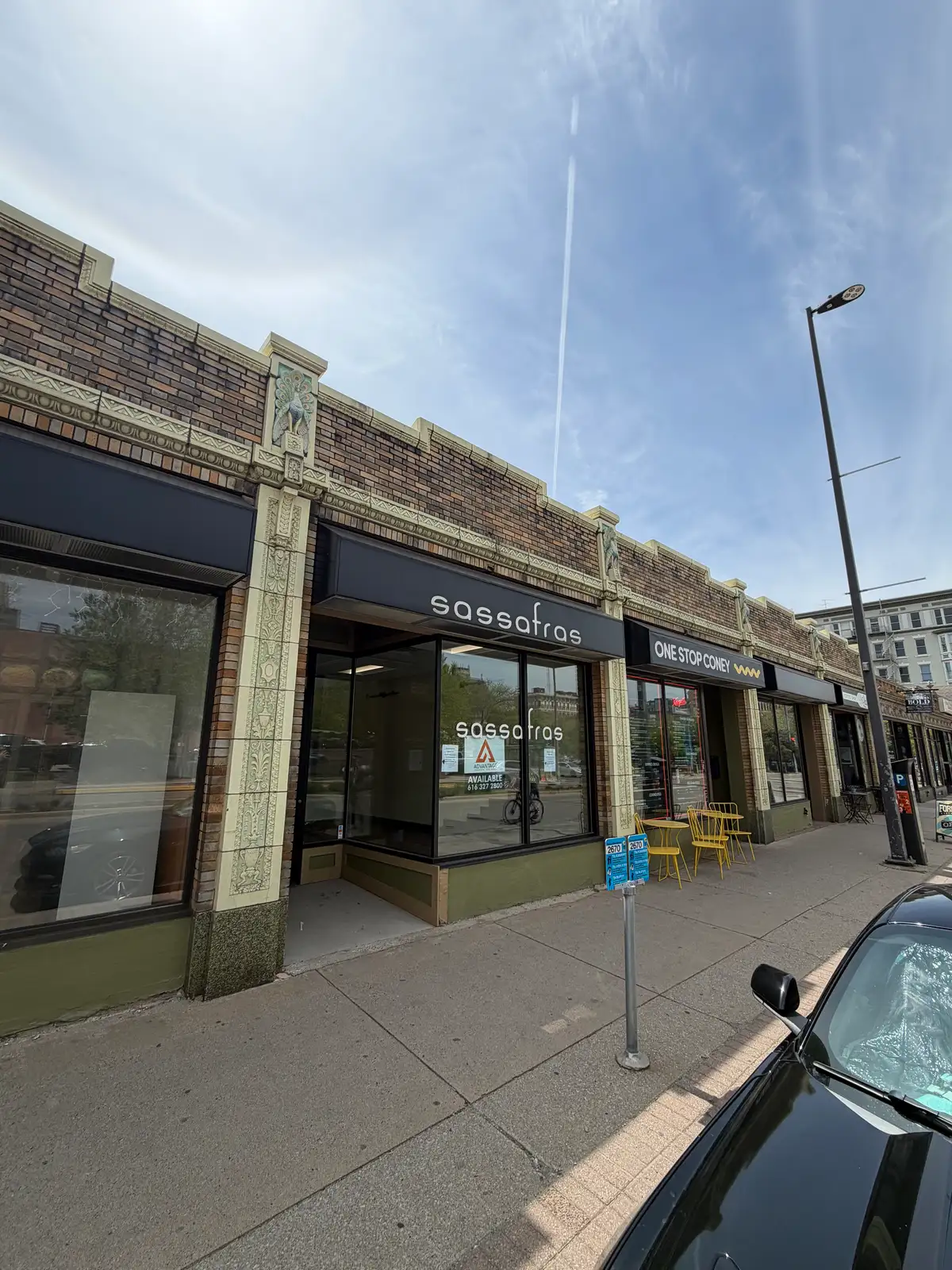 150 Fulton St E image 3