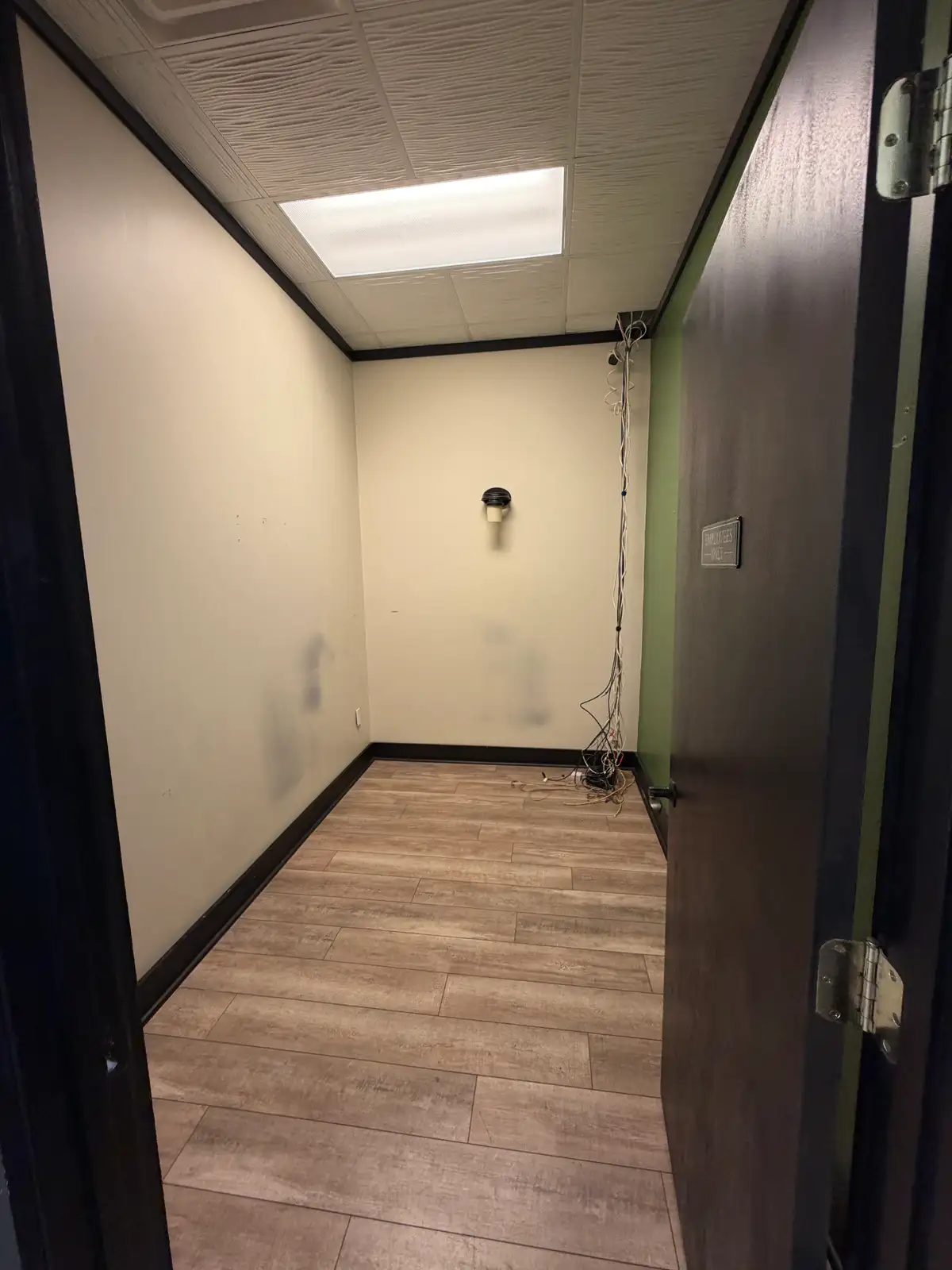 150 Fulton St E image 10