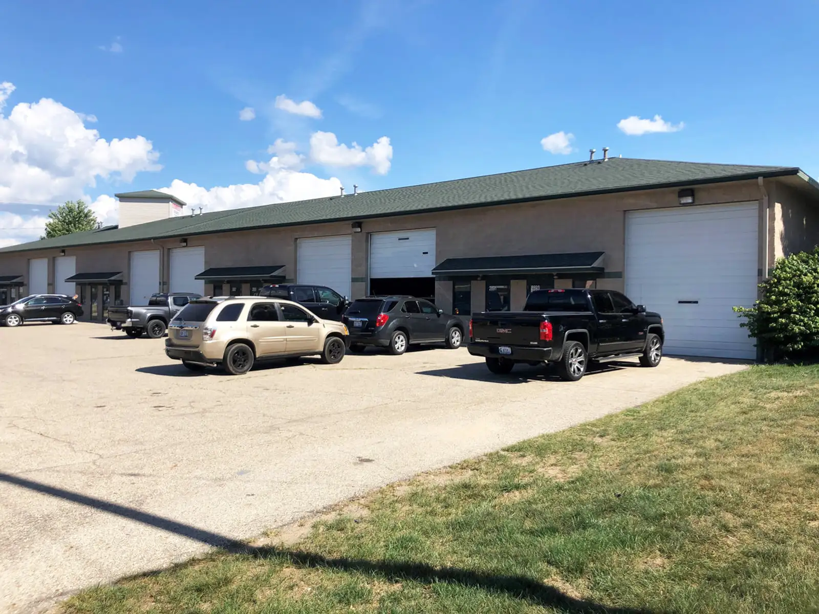 2887 Sanford Ave SW image 1