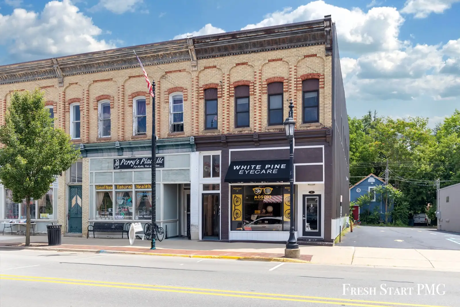 88 N Main St NE image 4