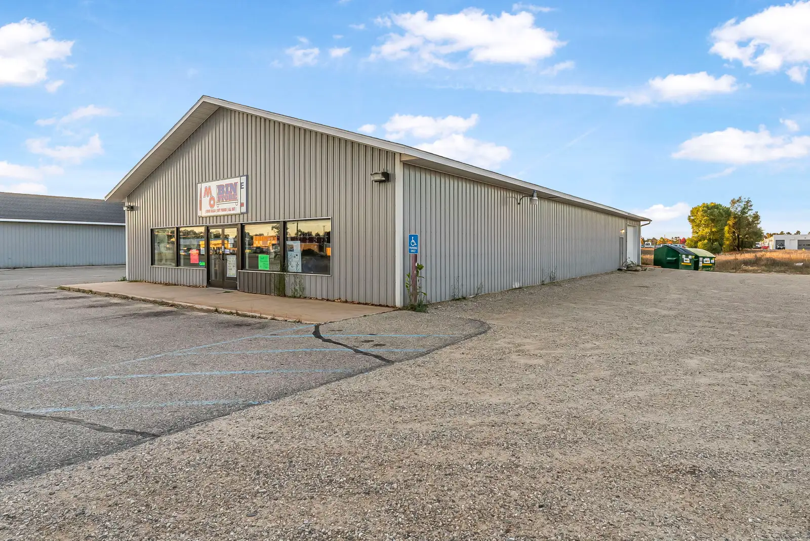 5,000 SF Retail/Flex Building in Cadillac, MI image 1
