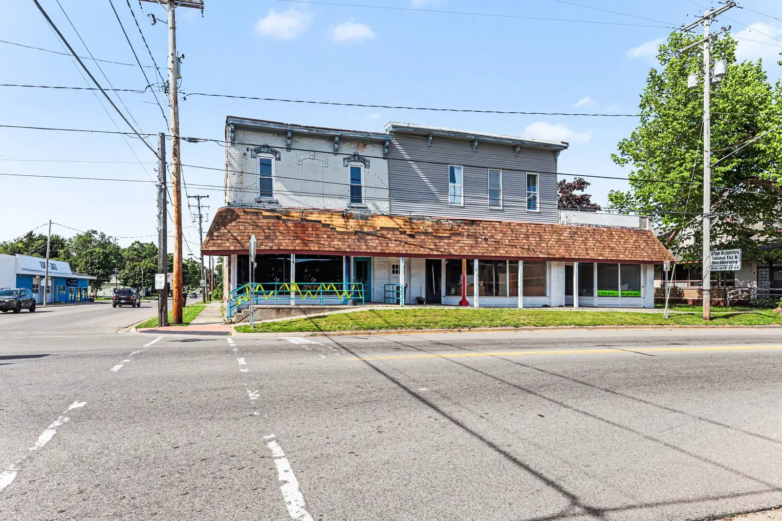 Office/Retail in Kent City! image 9
