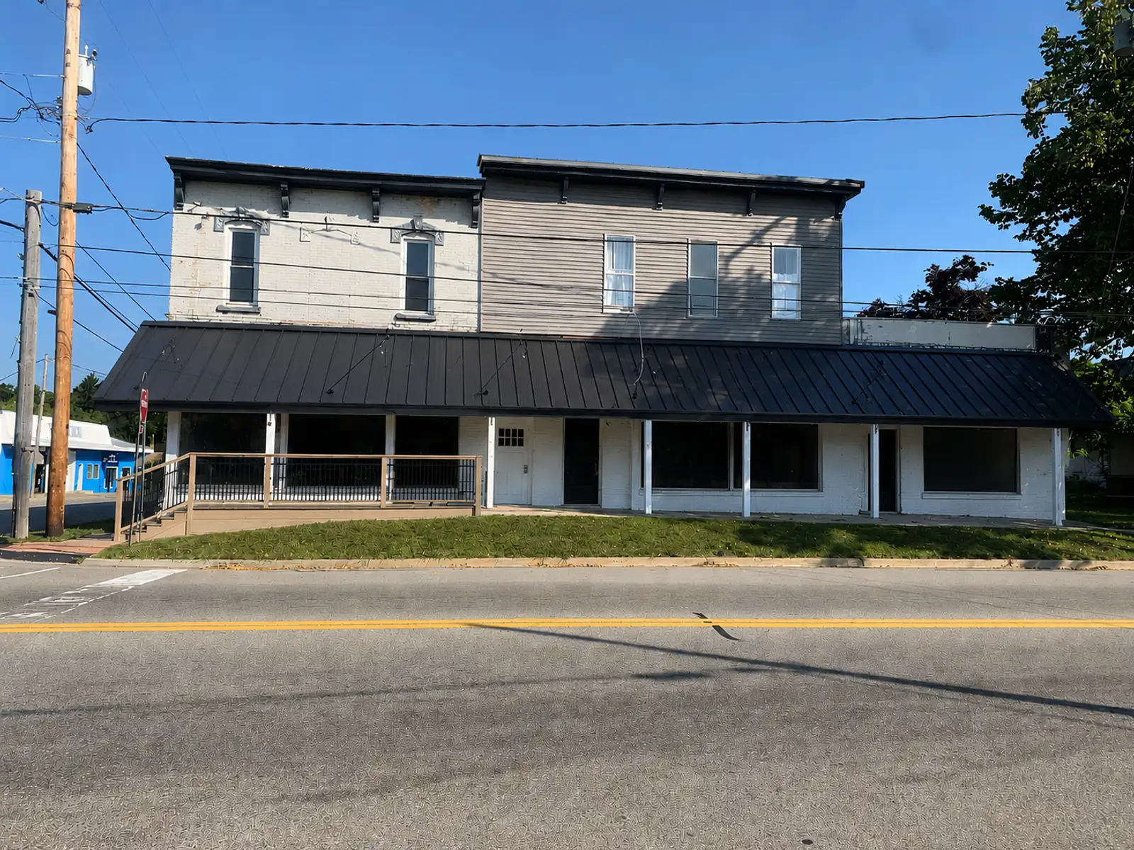 Office/Retail in Kent City! image 10