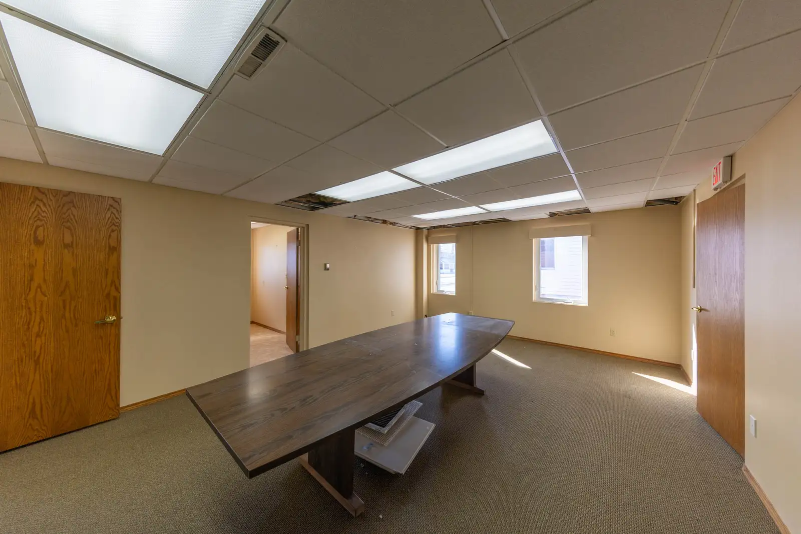 303 W Superior St image 8