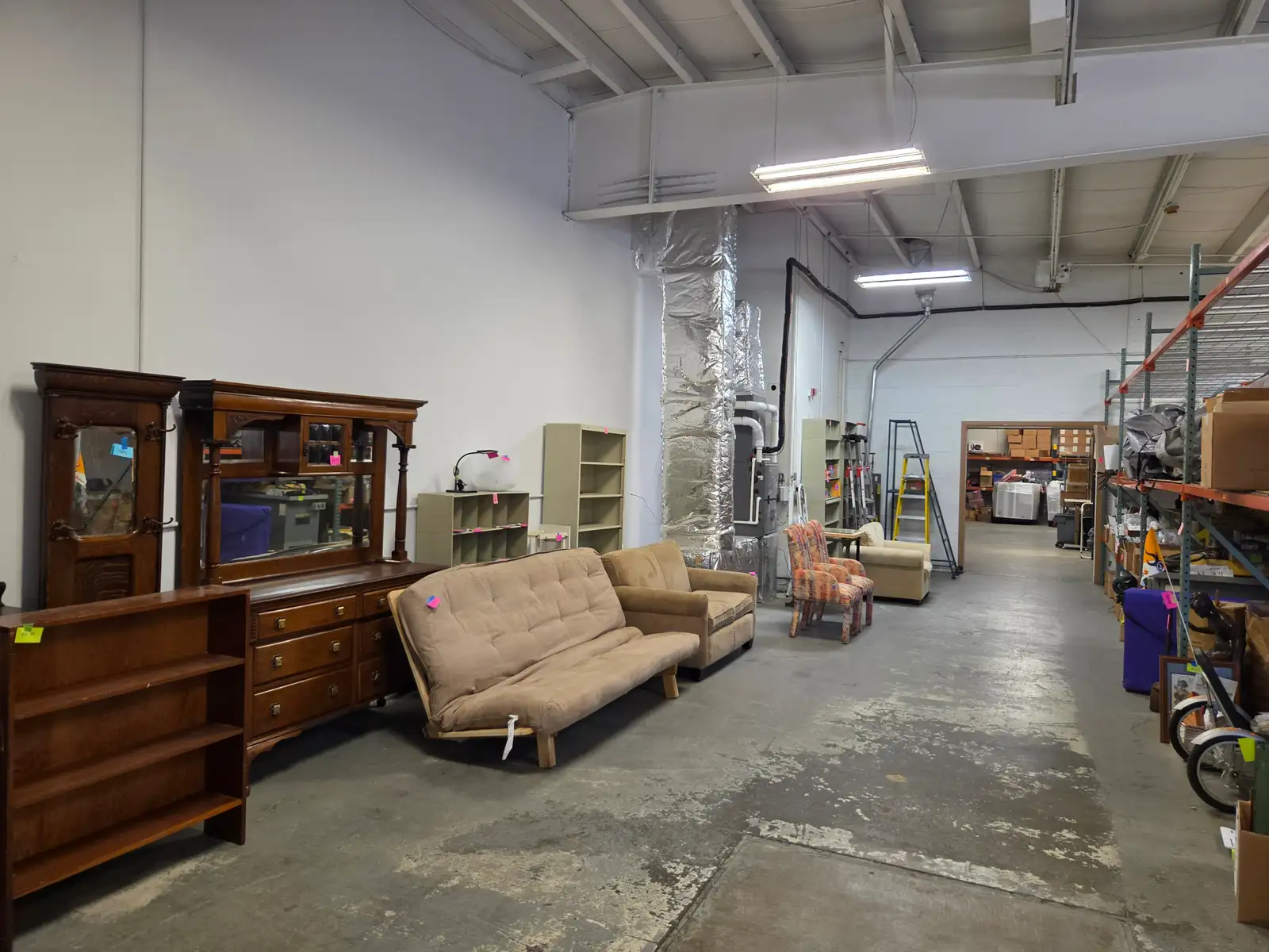 2240 Glade St image 14