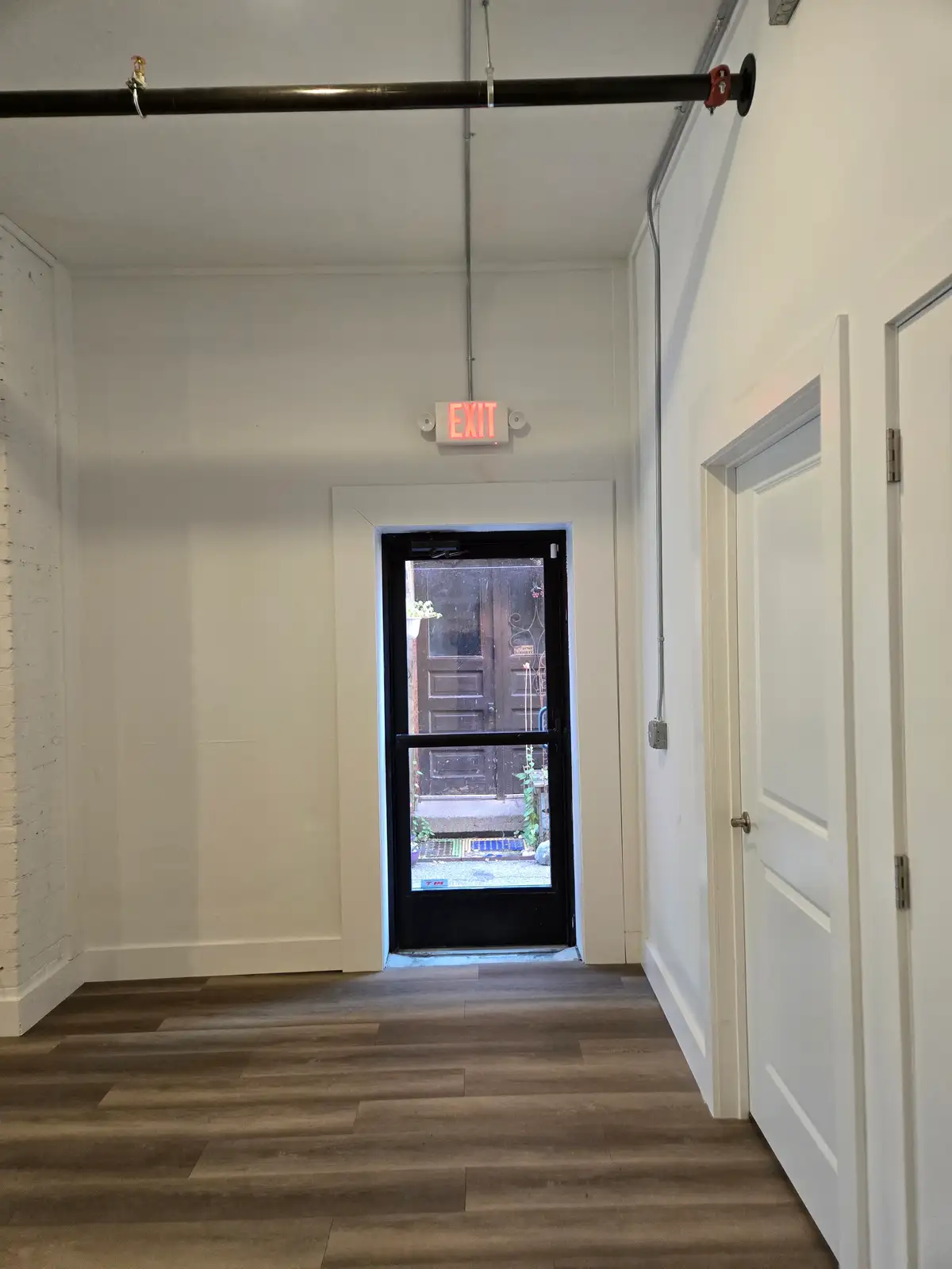 444 Leonard St NW image 6