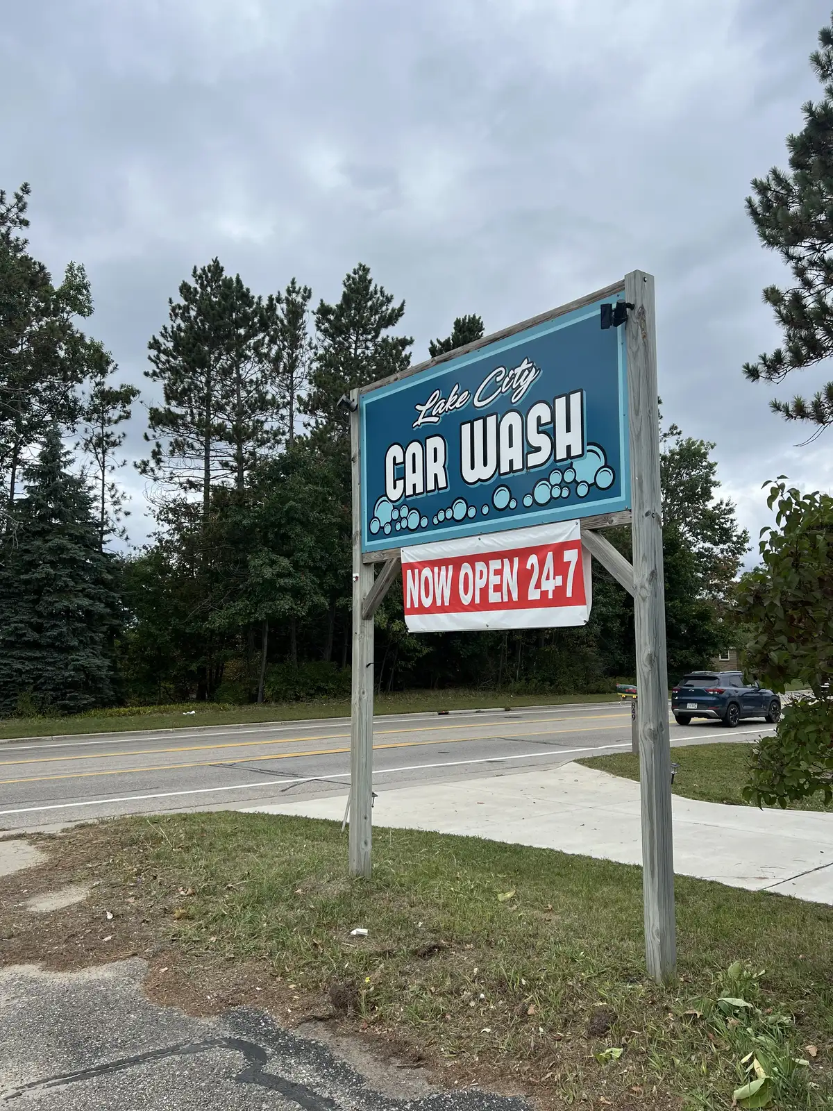 991 S Lakeshore Dr image 2