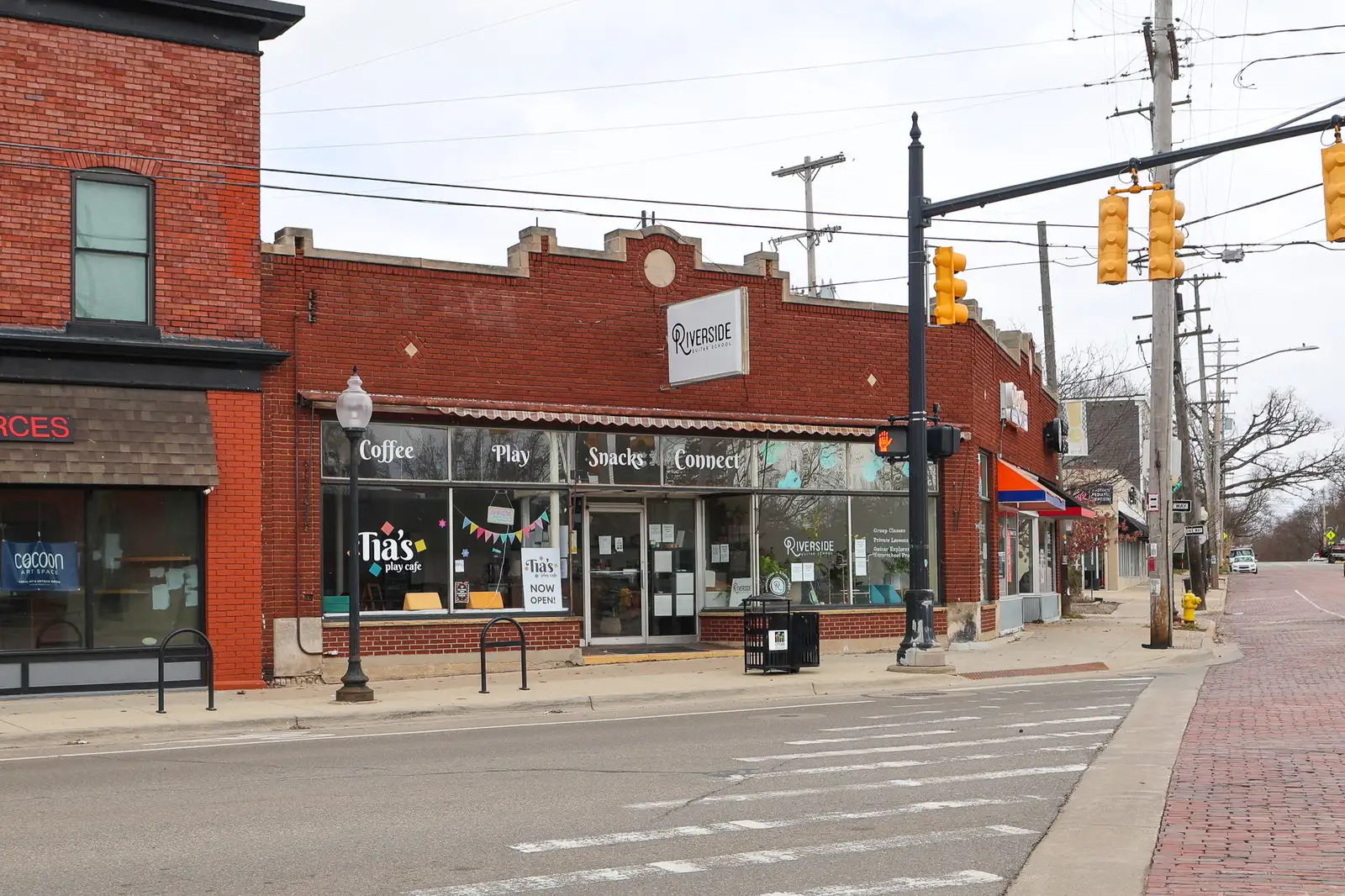 1533 Wealthy St SE image 1