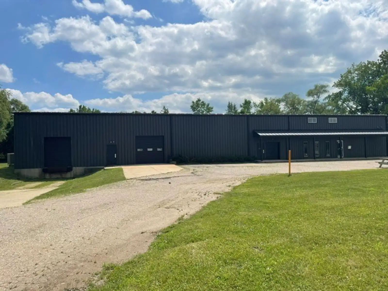 2050 Stanley Ave image 15