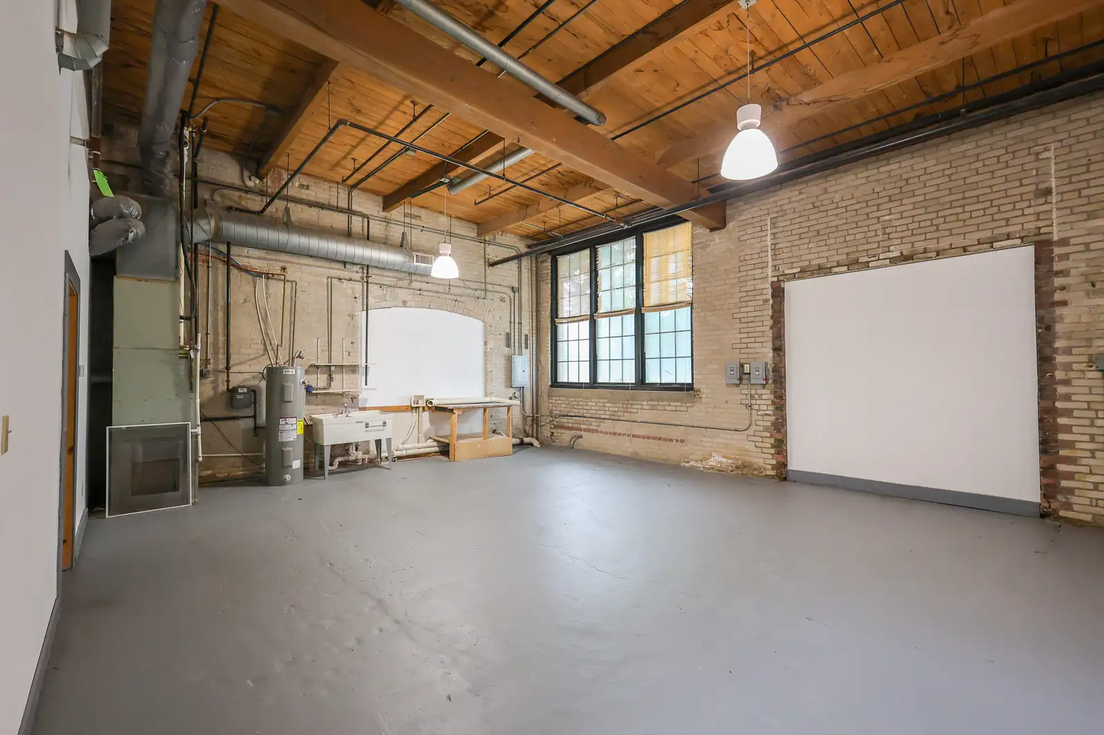 Commercial Sublease image 10