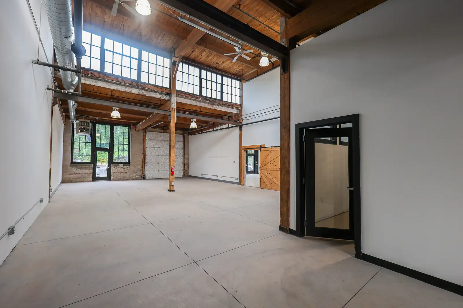 Commercial Sublease image 4