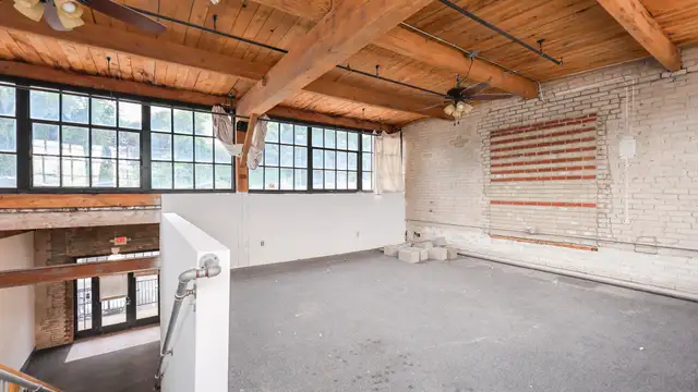 View image 11