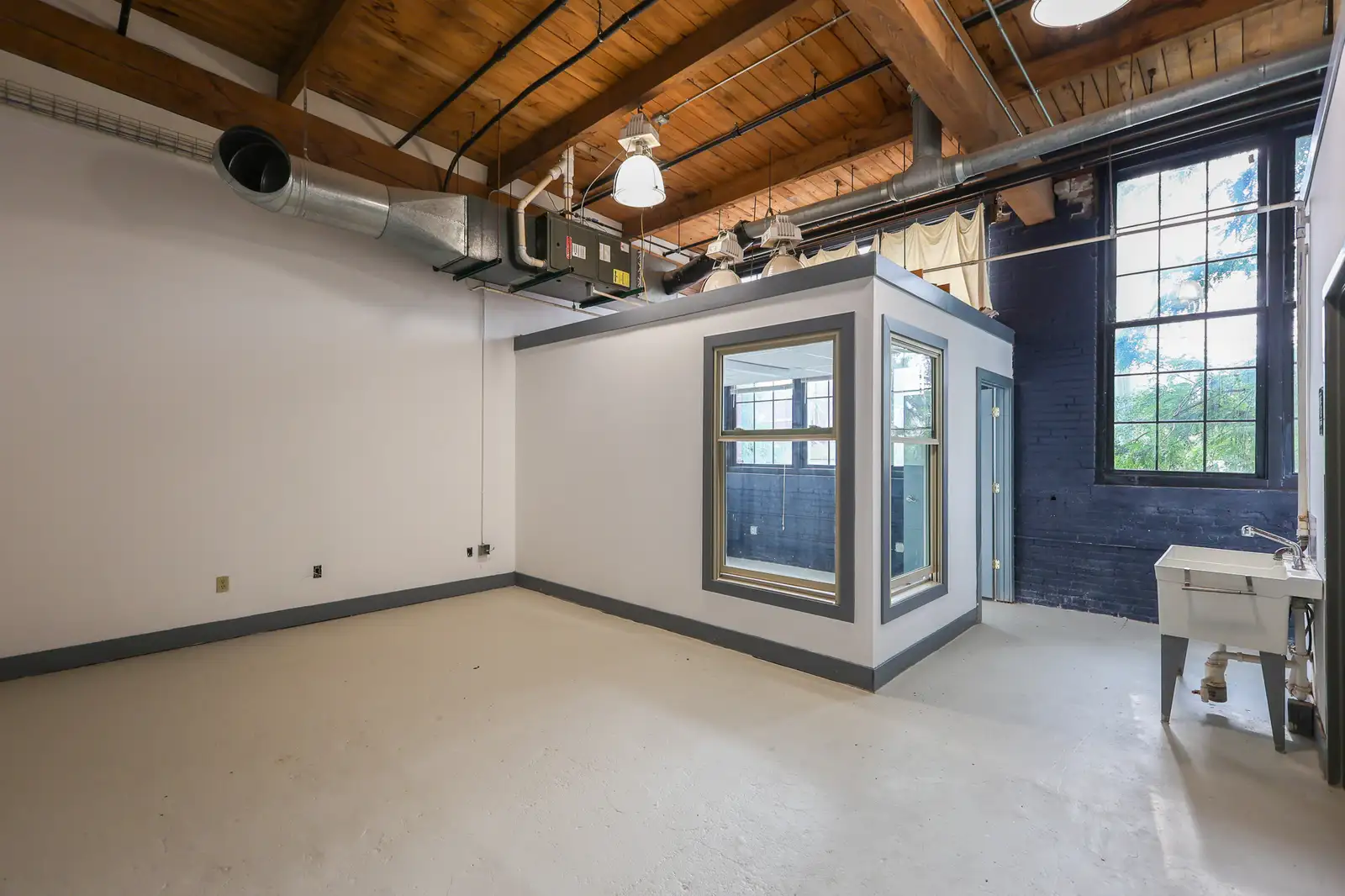 Commercial Sublease image 6