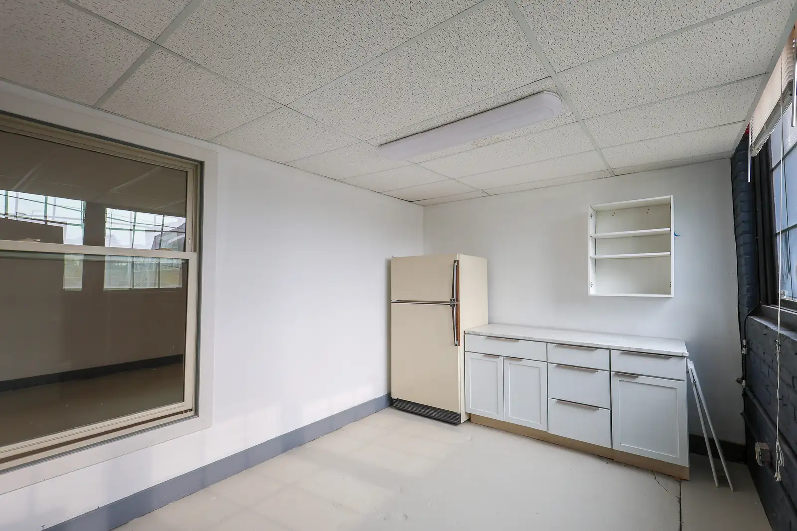 Commercial Sublease image 9