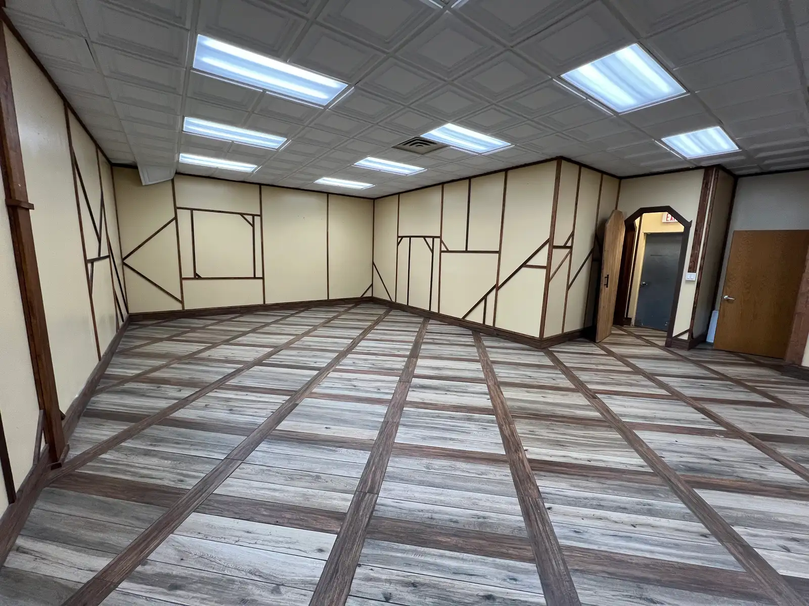 Retail/Office Space on 28th St. SW in Grandville image 9