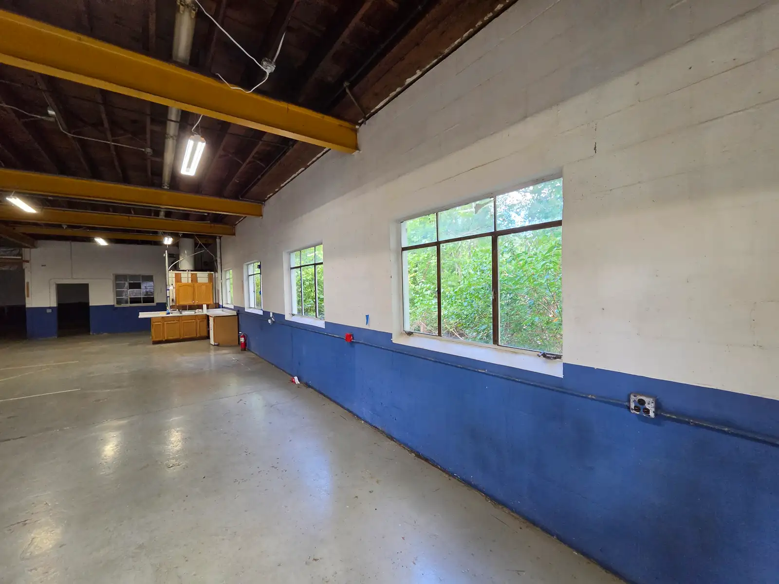 536 Oak St image 6