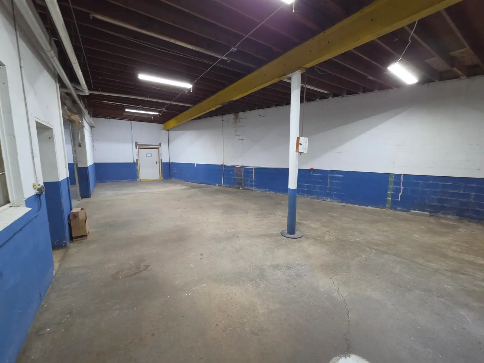 536 Oak St image 4