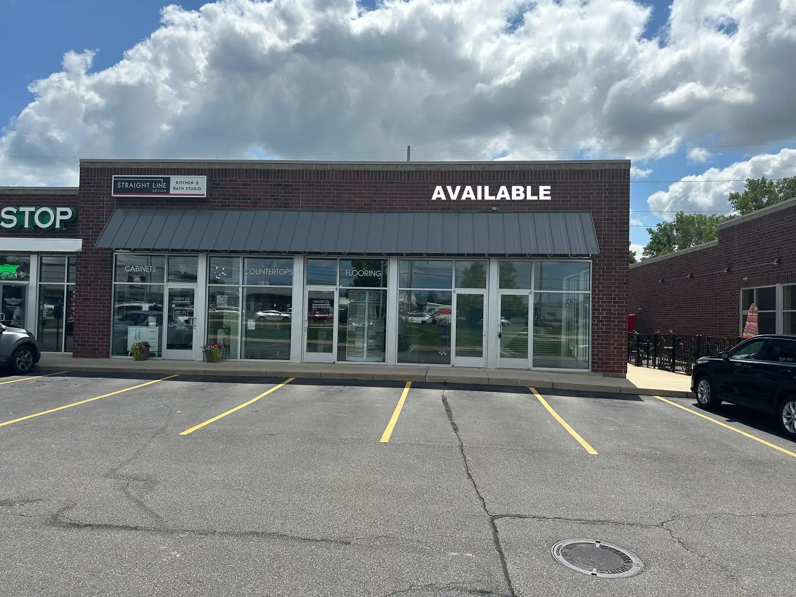 90 Douglas Ave, Holland, MI 49424