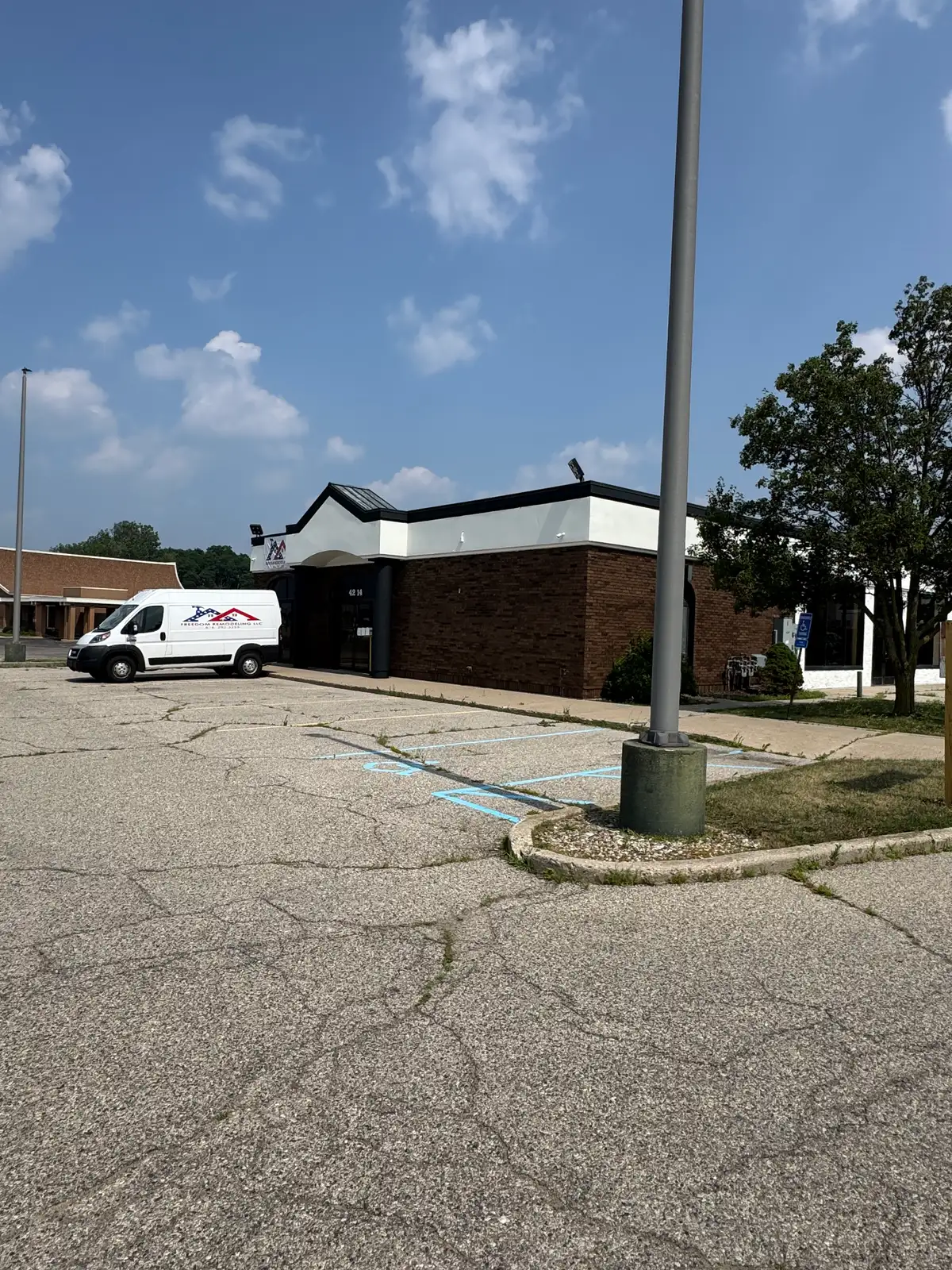 4214 Plainfield Ave NE, Grand Rapids, MI 49525