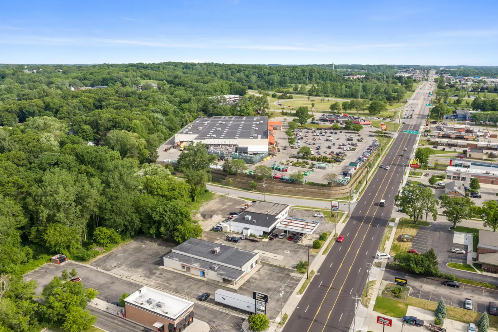 2611 Alpine Ave NW image 4