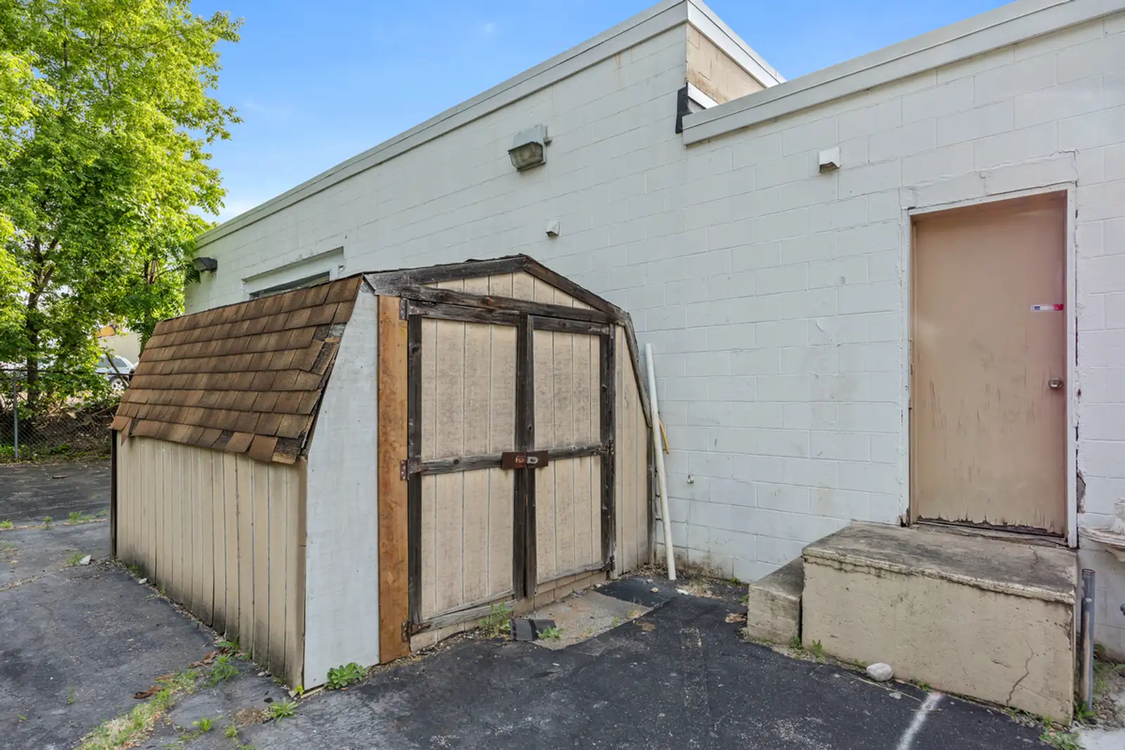 2611 Alpine Ave NW image 22