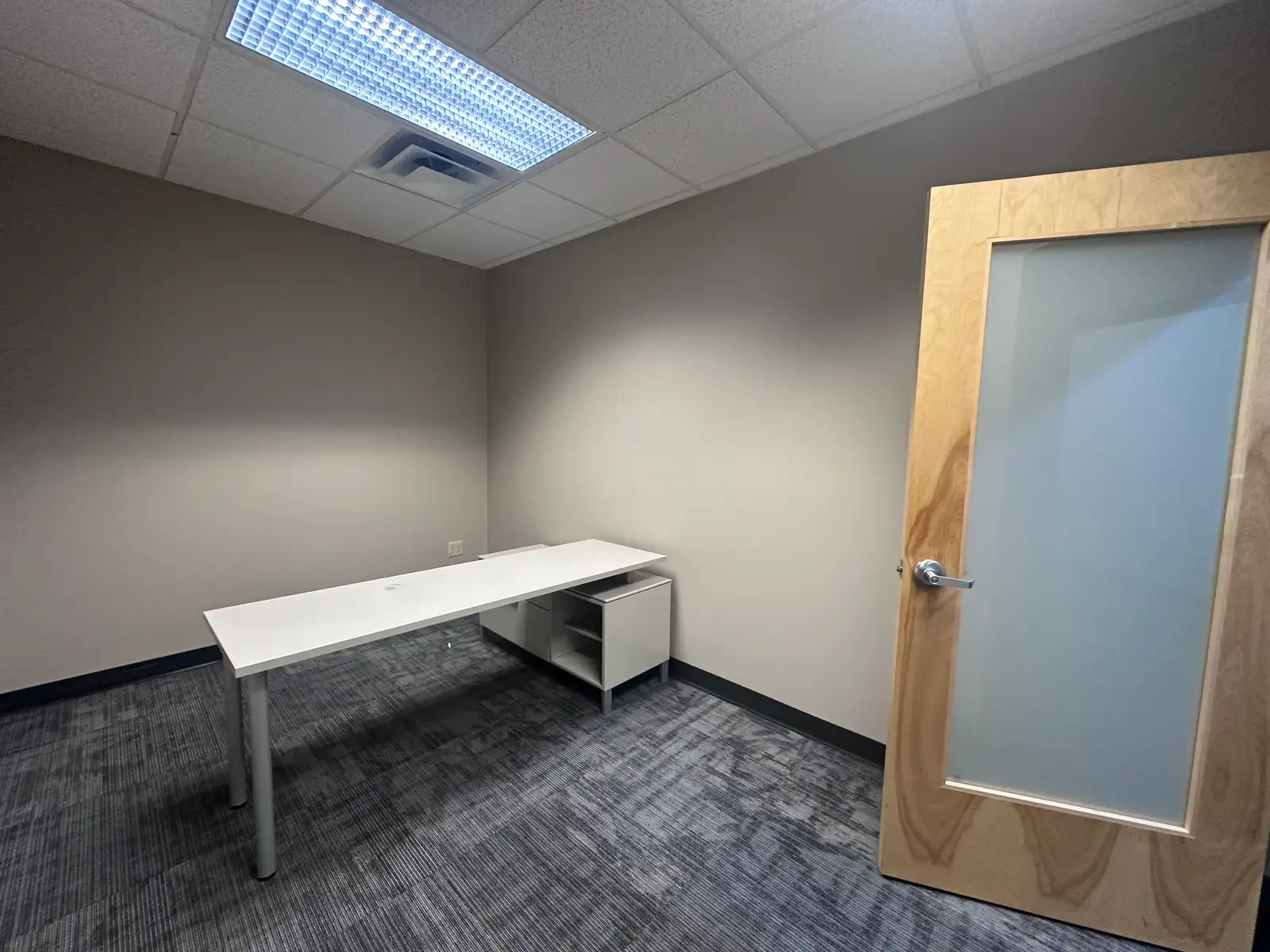Street frontage Retail/Office image 10