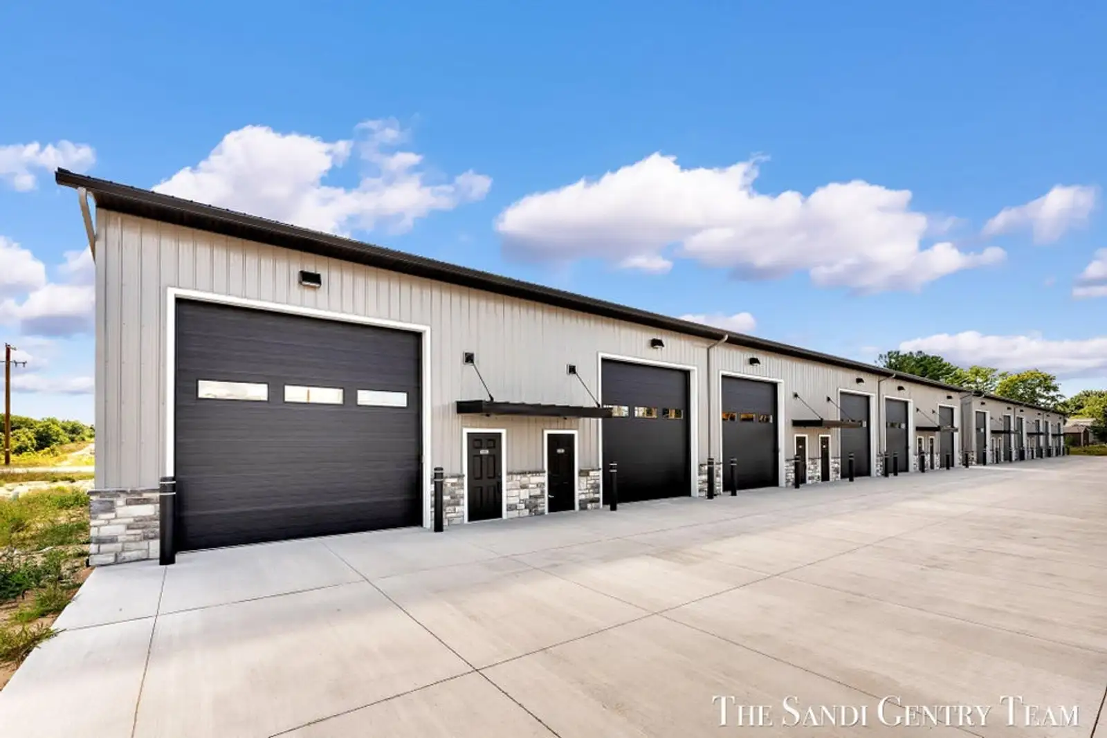 2695 Hein Rd B101 image 2