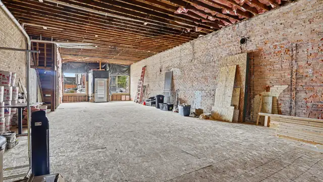 View image 18