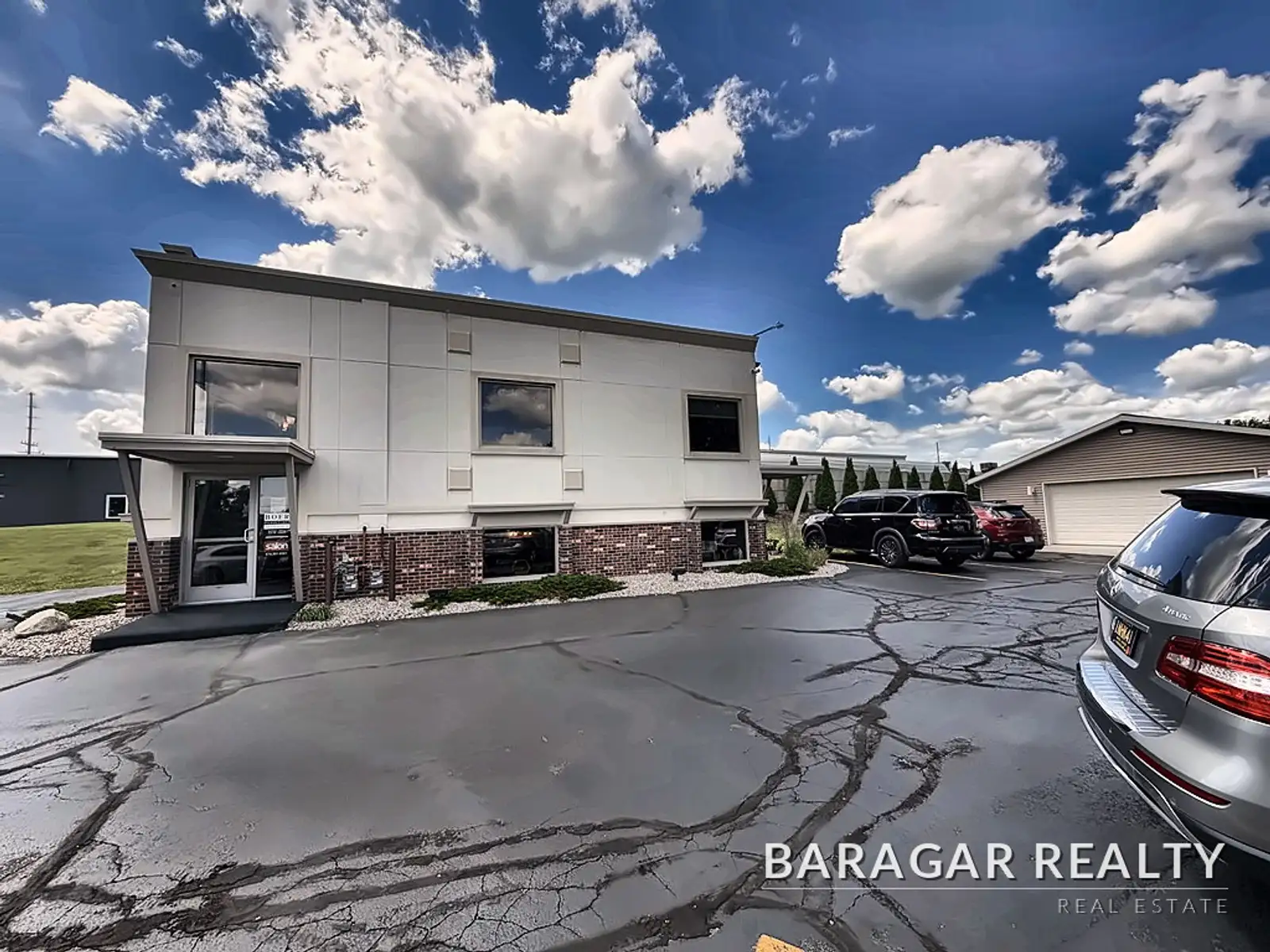 2535 5 Mile Rd NE image 3