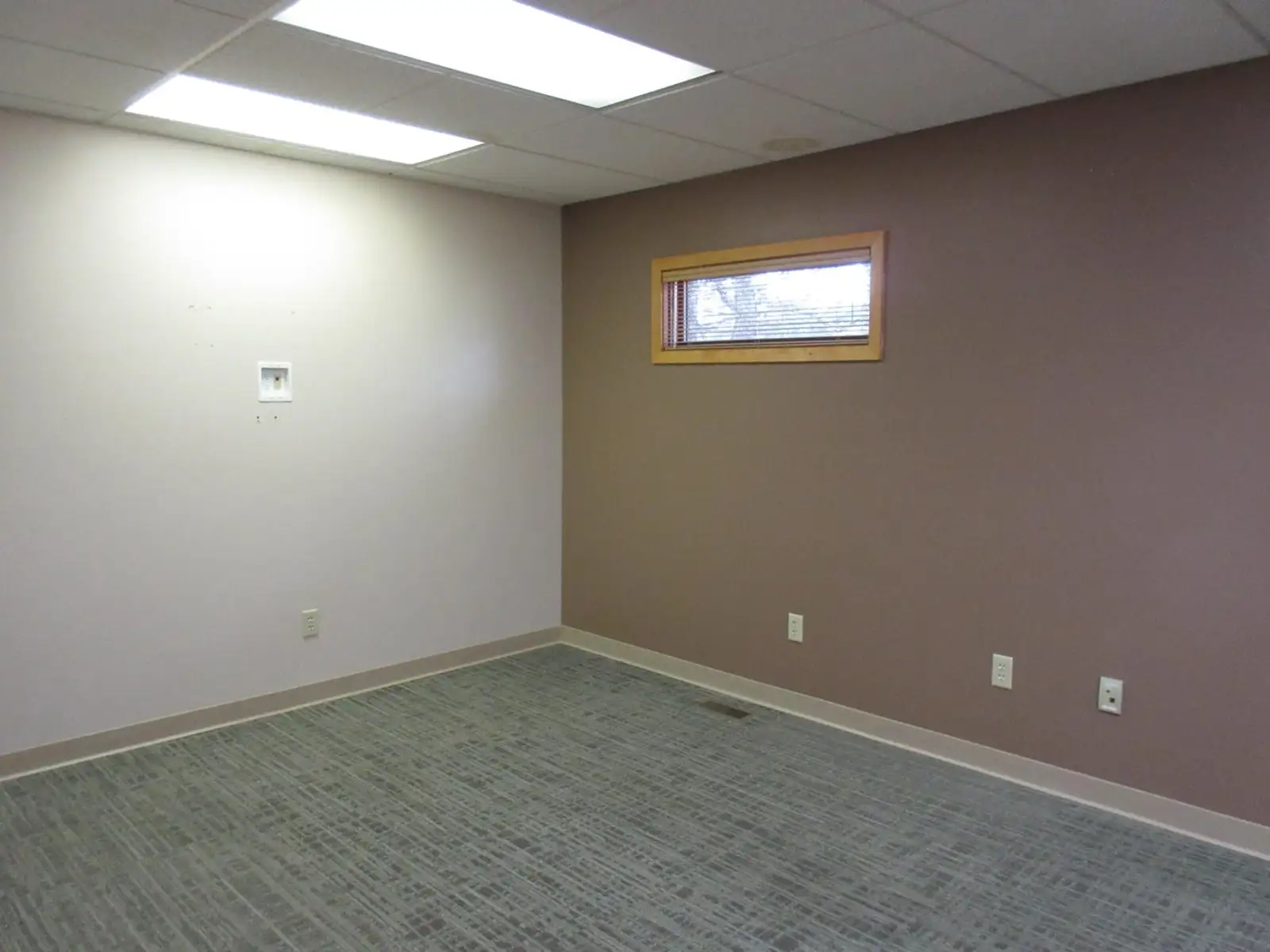 1787 Wagner Ave image 24