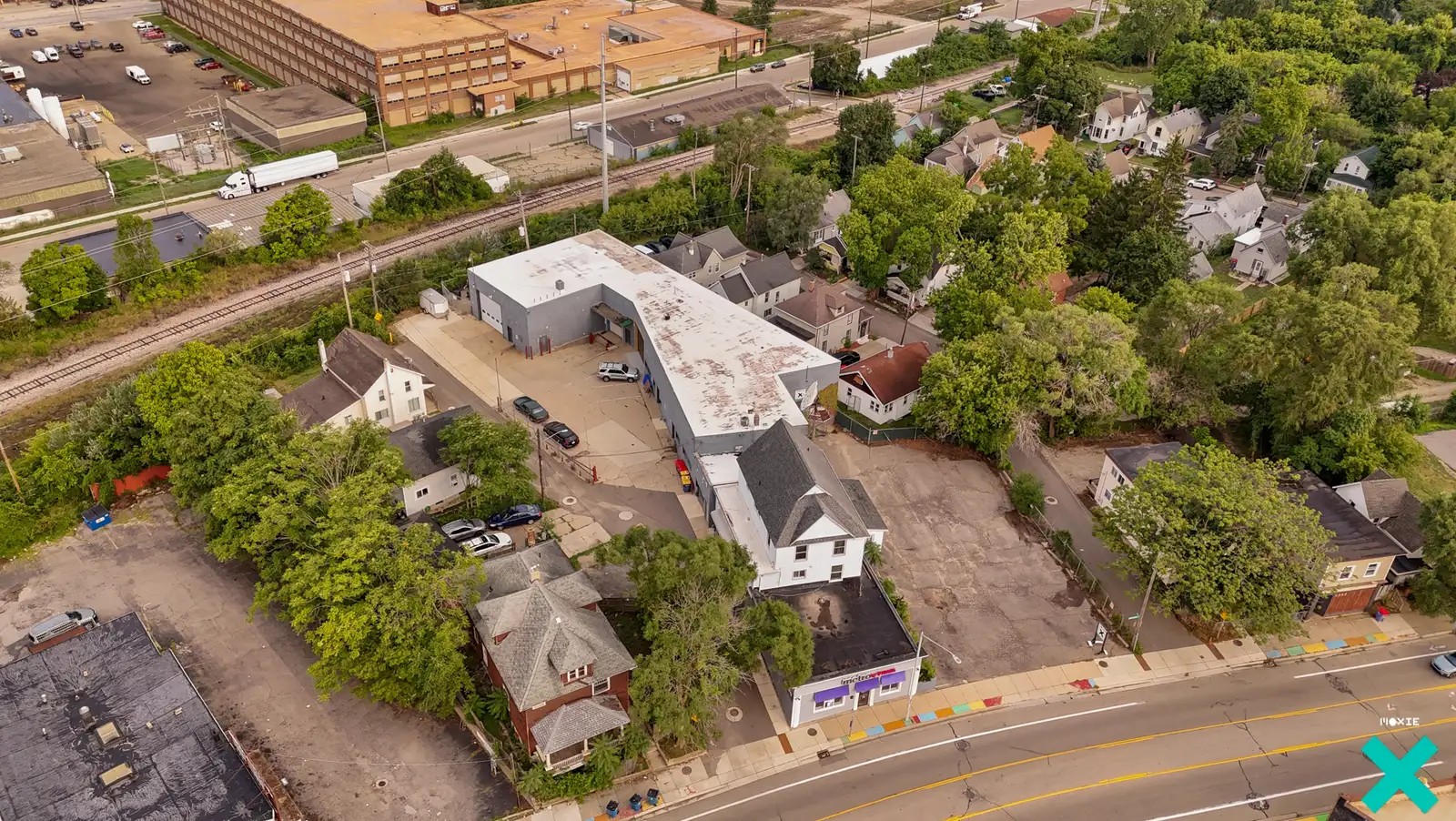 1251 Plainfield Ave NE Suit B image 7