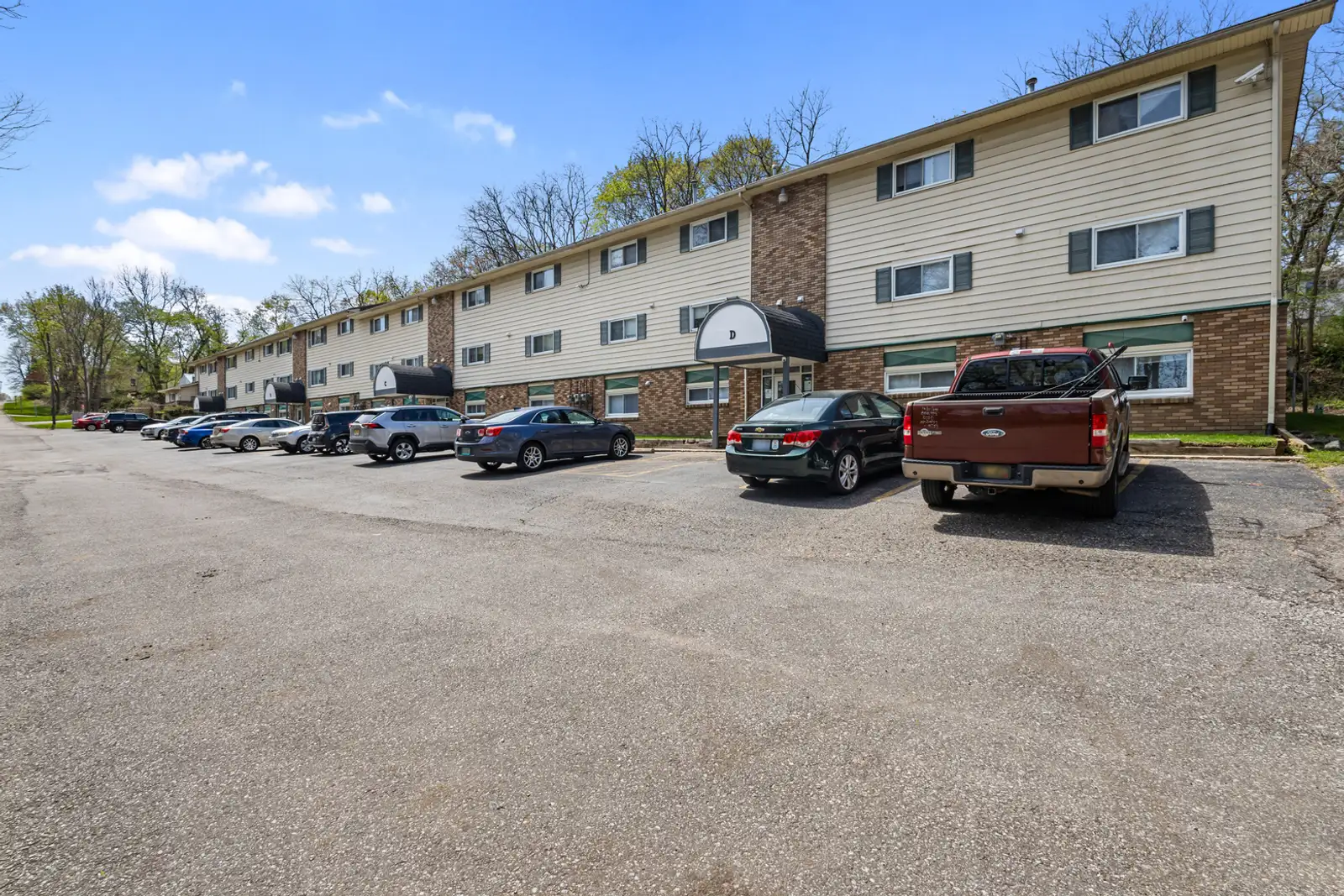 525 N Arlington St image 32