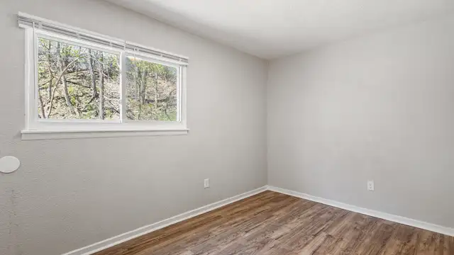 View image 18